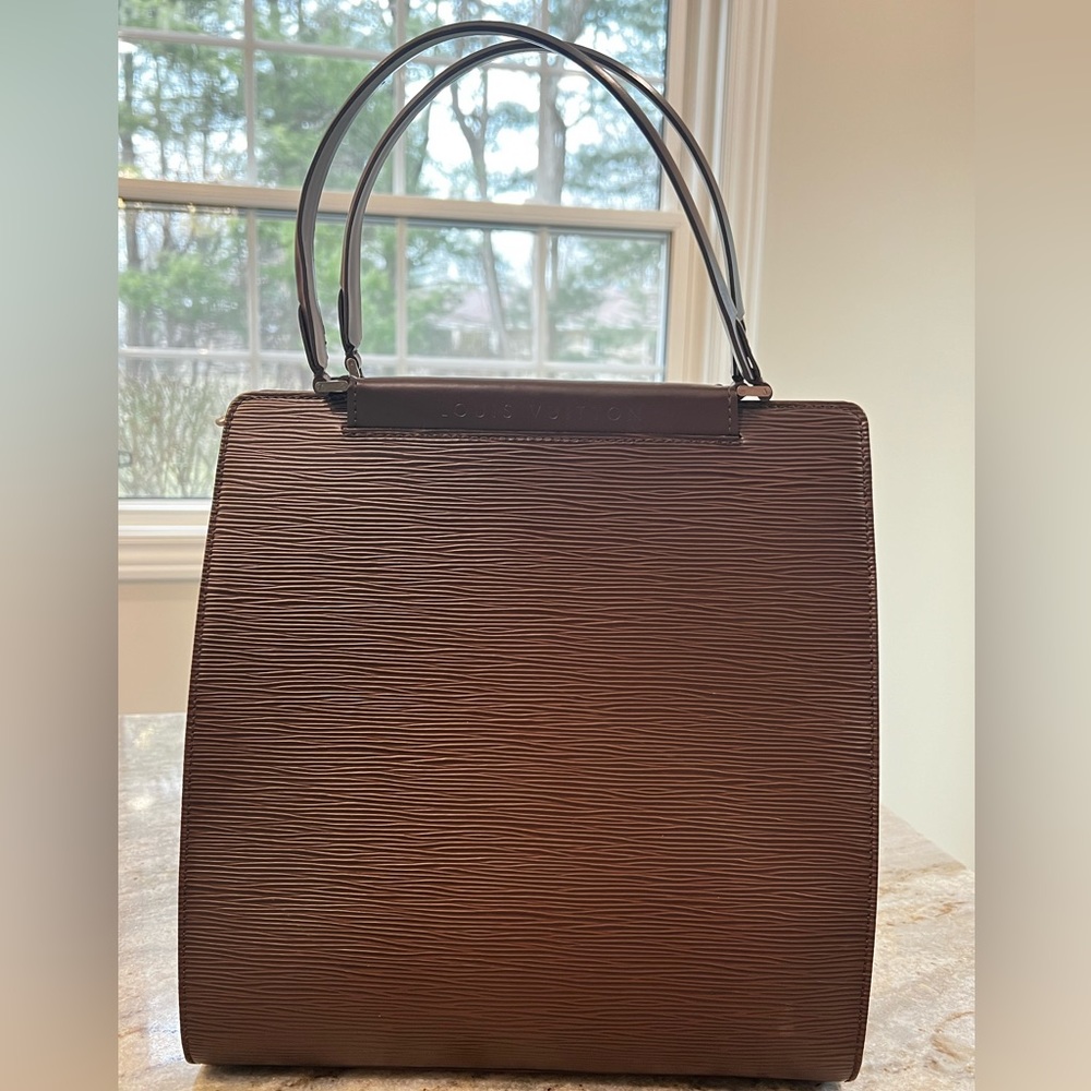 Louis Vuitton Figari MM